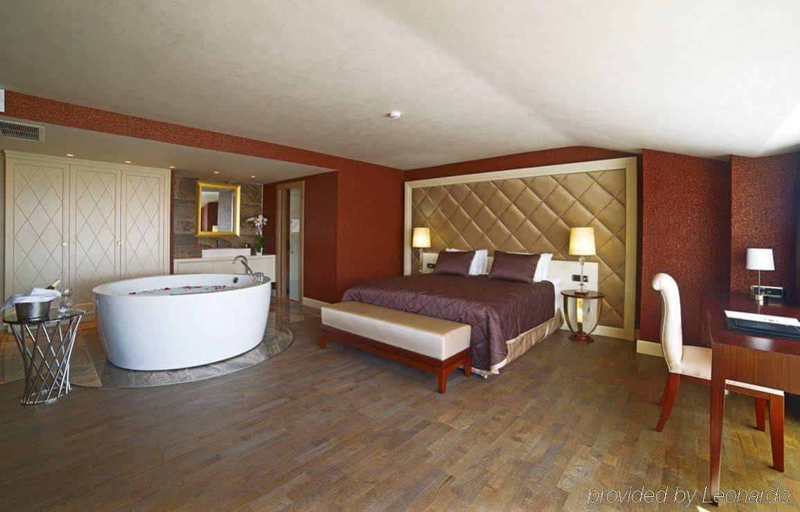 Taba Luxury Suites And Hotel Istanboel Buitenkant foto