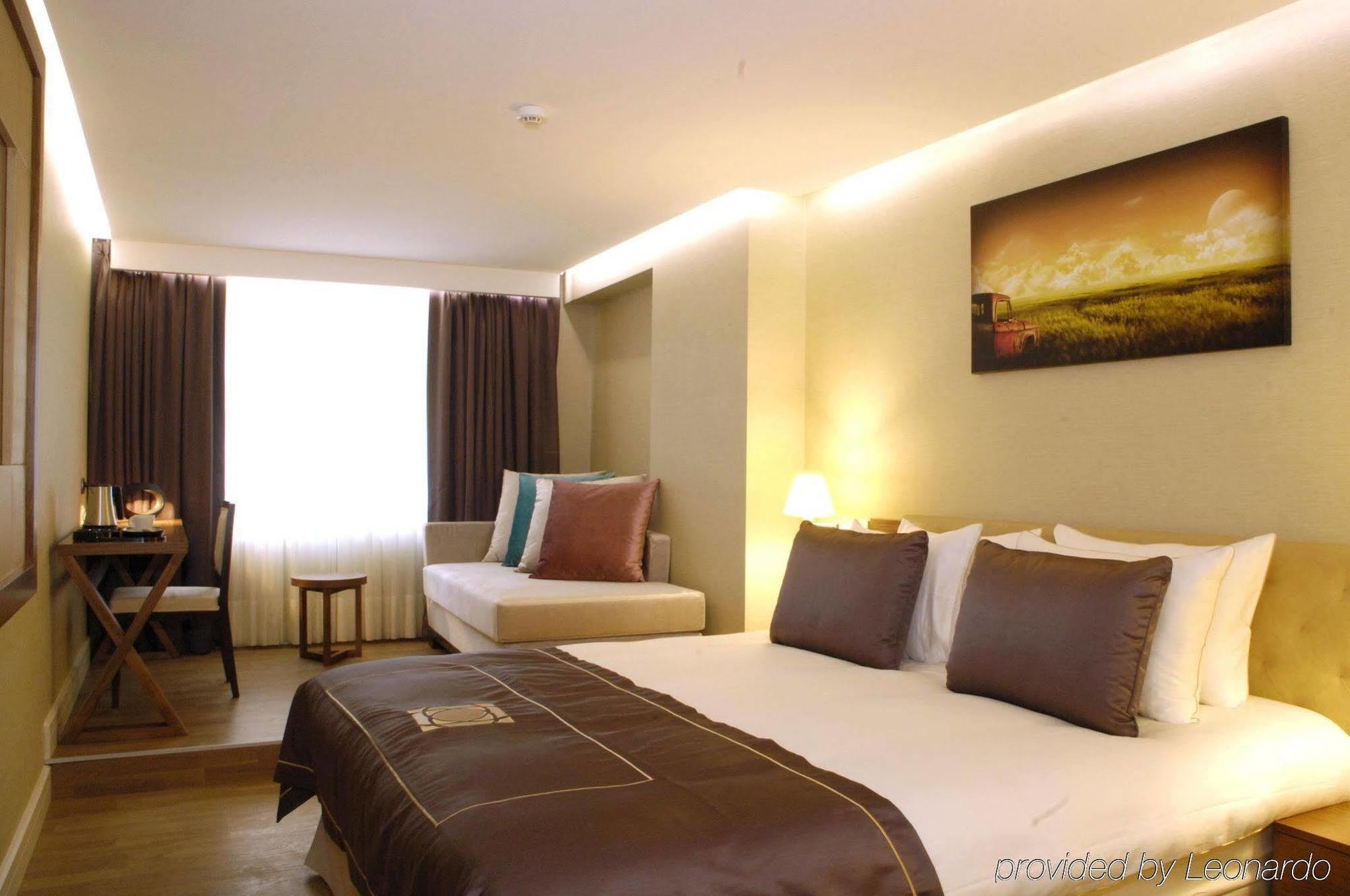 Taba Luxury Suites And Hotel Istanboel Kamer foto