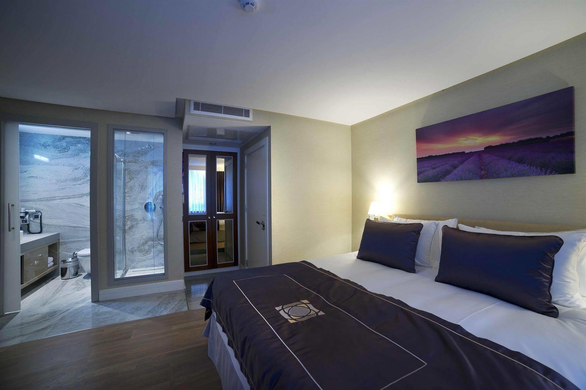 Taba Luxury Suites And Hotel Istanboel Buitenkant foto